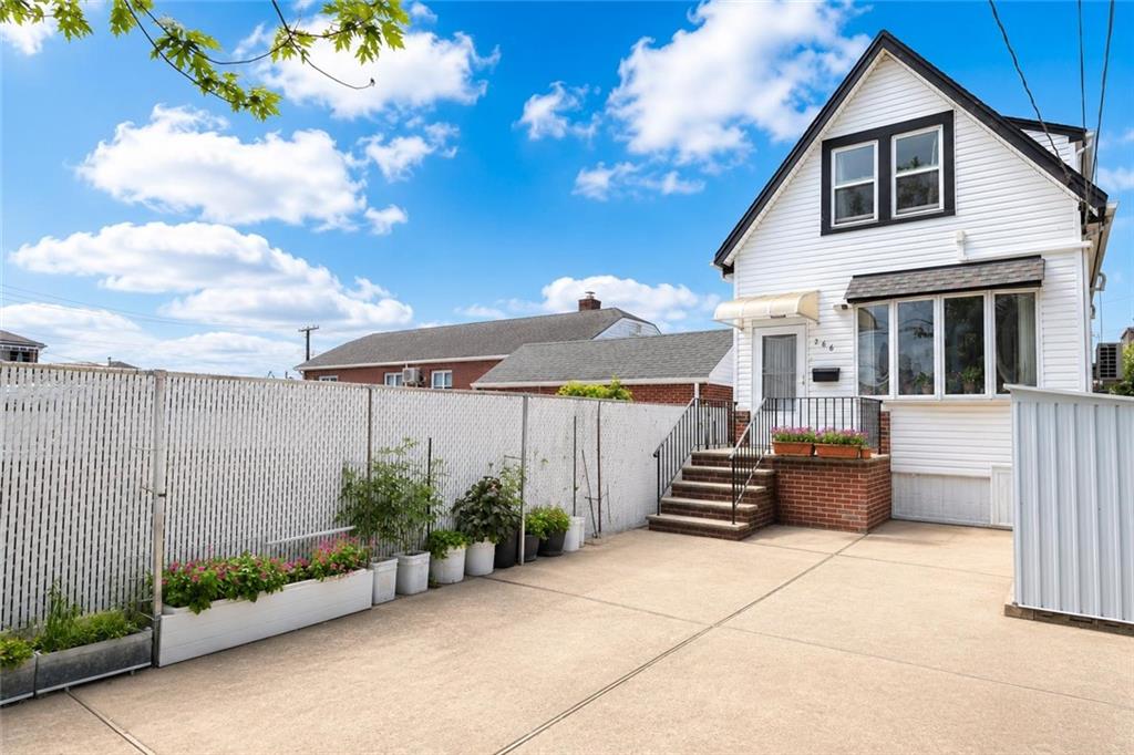 266 Kensington Avenue Arrochar Richmond NY 10305