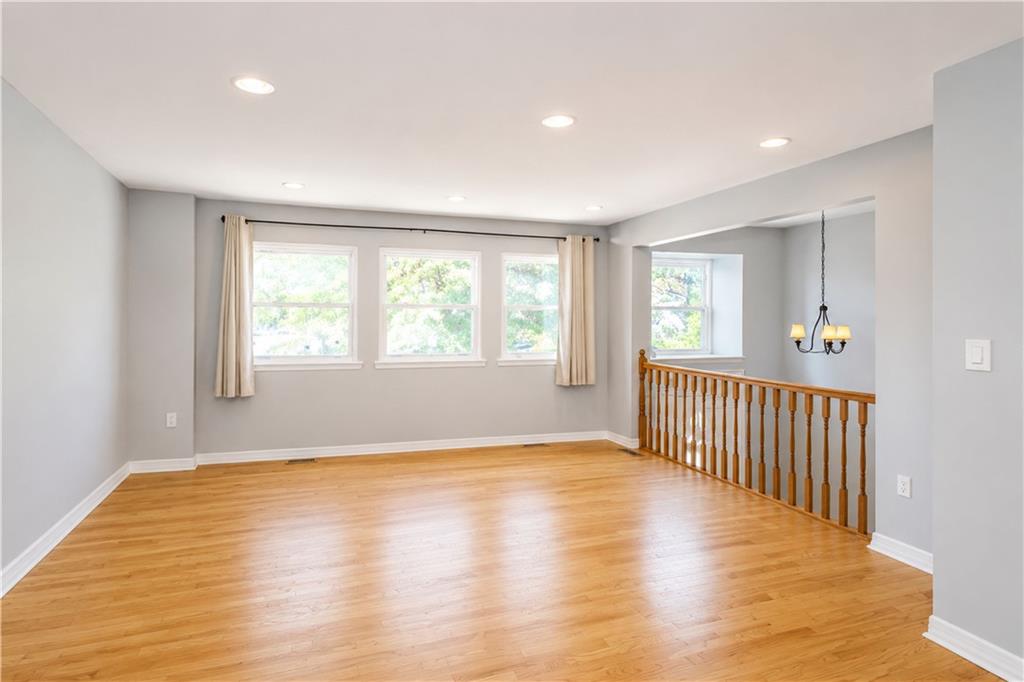 333 HAMPTON GREEN Arden Heights Staten Island NY 10312