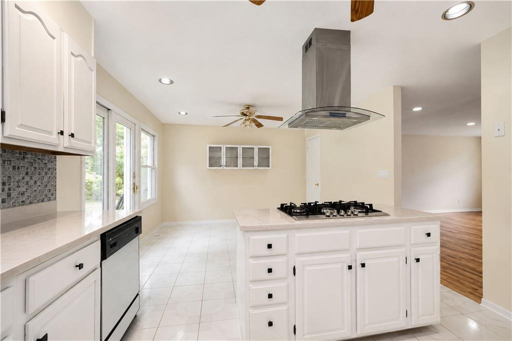 333 HAMPTON GREEN Arden Heights Staten Island NY 10312