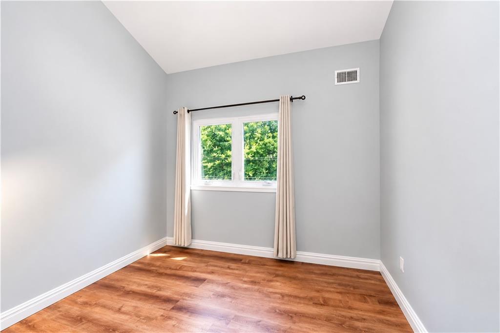 333 HAMPTON GREEN Arden Heights Staten Island NY 10312