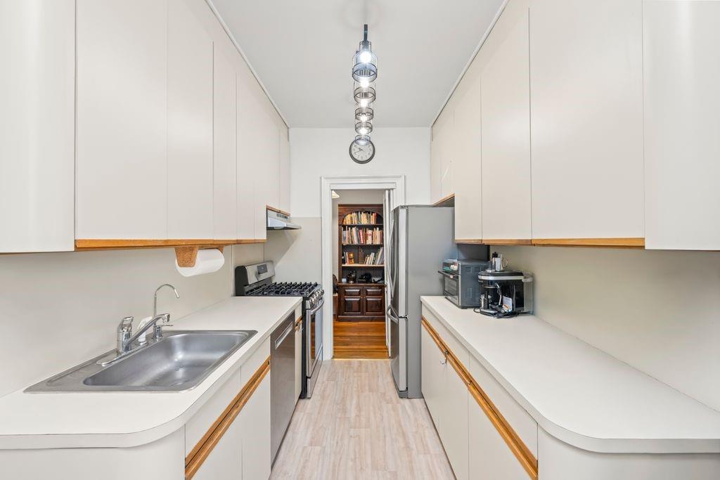 7119 Shore Road Bay Ridge Brooklyn NY 11209