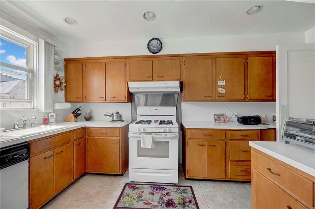 1548 East 38th Street Marine Park Brooklyn NY 11234