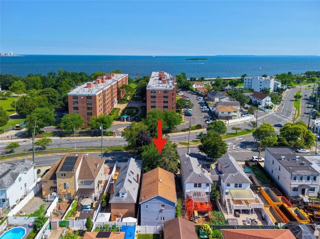 21 Father Capodanno Boulevard Arrochar Staten Island NY 10305