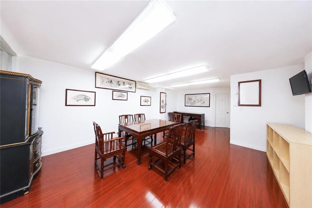 340 Kings Highway Gravesend Brooklyn NY 11223