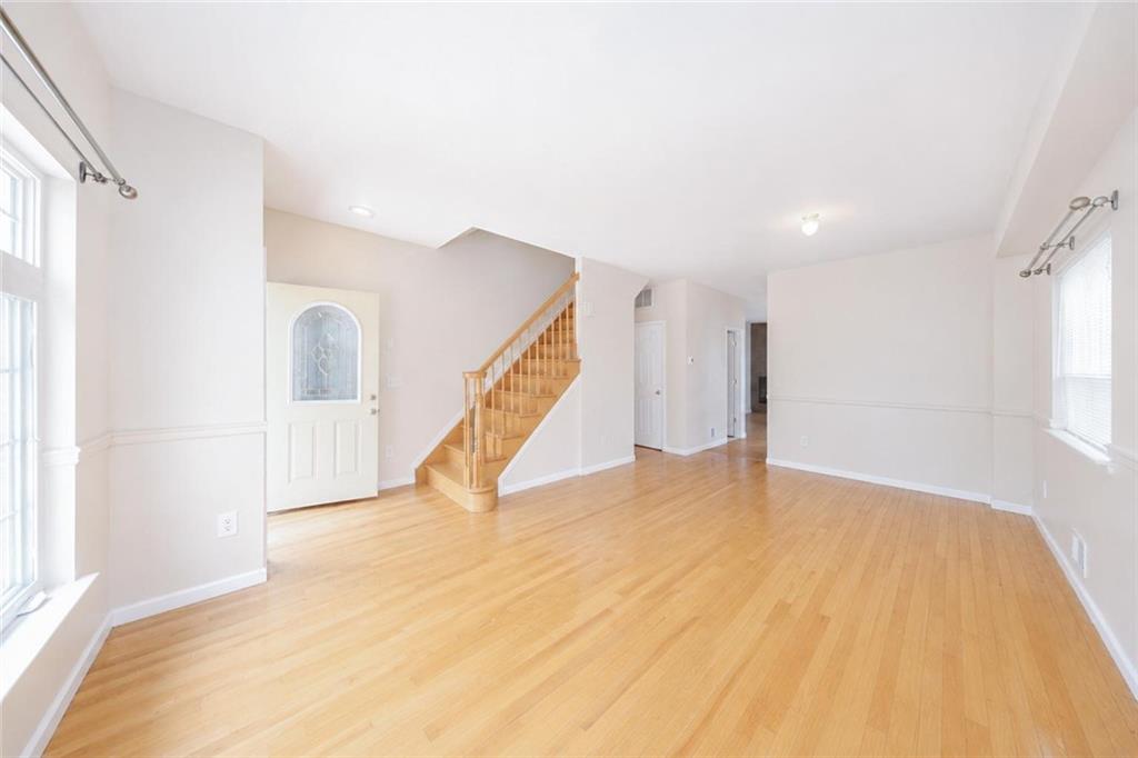 81 Gary Street Arden Heights Staten Island NY 10312