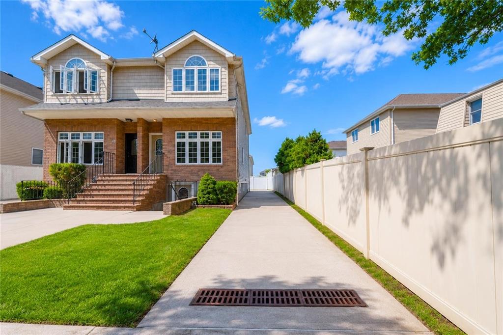 81 Gary Street Arden Heights Staten Island NY 10312