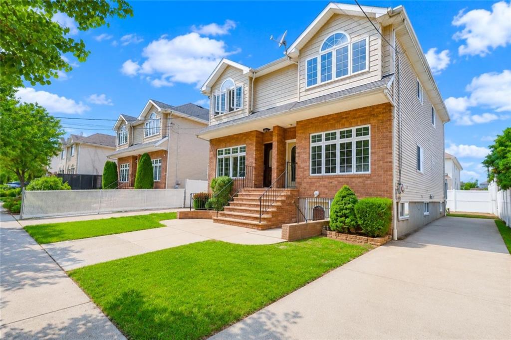 81 Gary Street Arden Heights Staten Island NY 10312