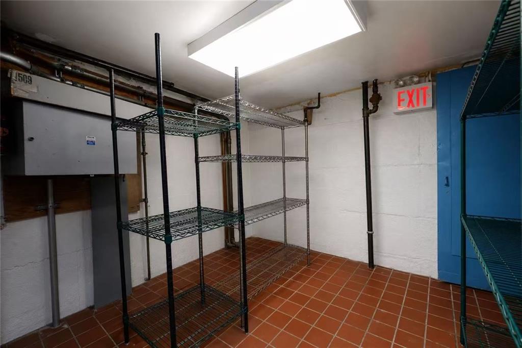 9218 4th Avenue Bay Ridge Brooklyn NY 11209