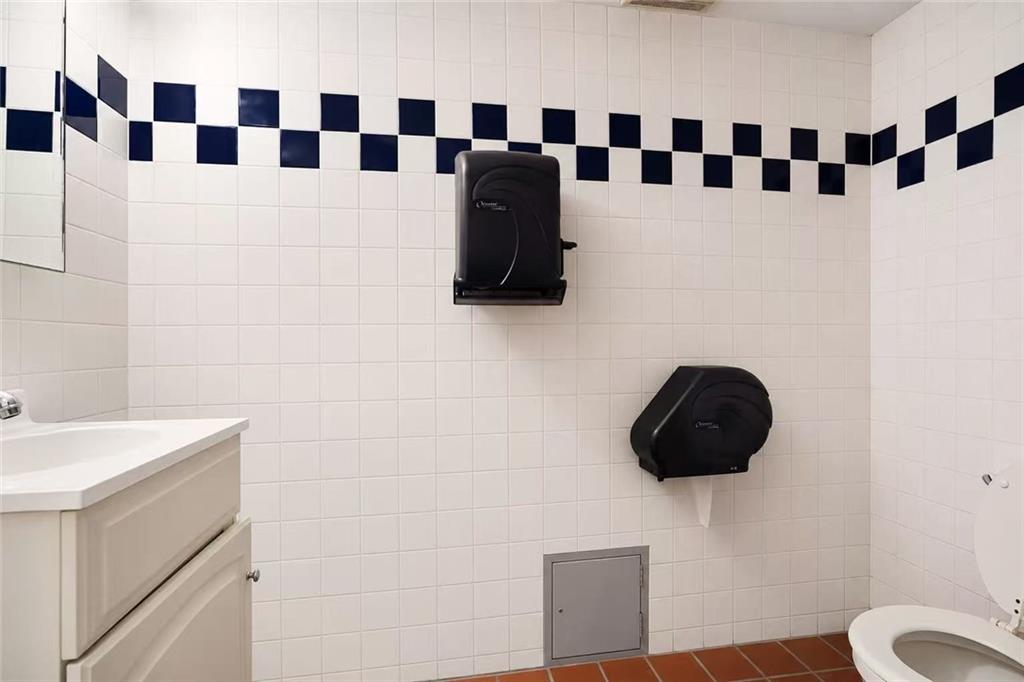 9218 4th Avenue Bay Ridge Brooklyn NY 11209