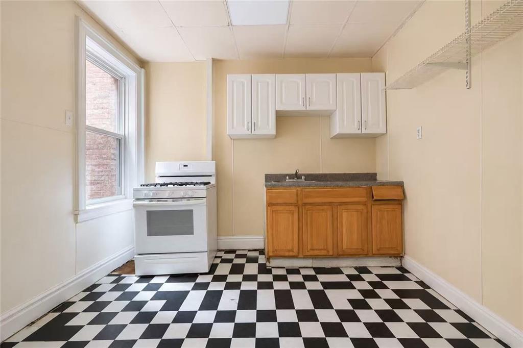 9218 4th Avenue Bay Ridge Brooklyn NY 11209