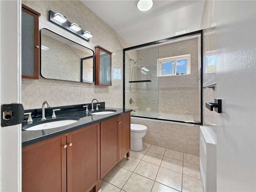 8885 15th Avenue Bensonhurst Brooklyn NY 11228