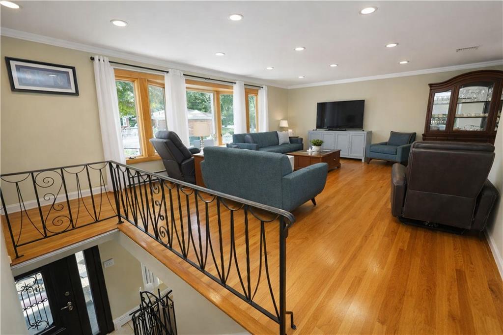 35 Cattaraugus Street Sunnyside Staten Island NY 10301
