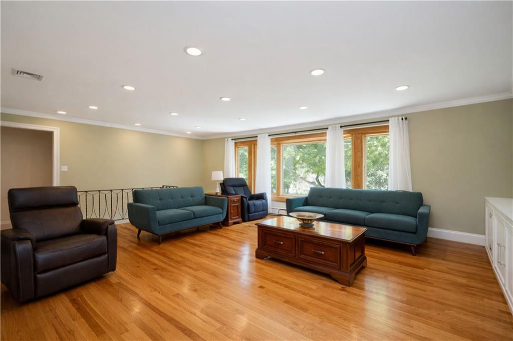 35 Cattaraugus Street Sunnyside Staten Island NY 10301
