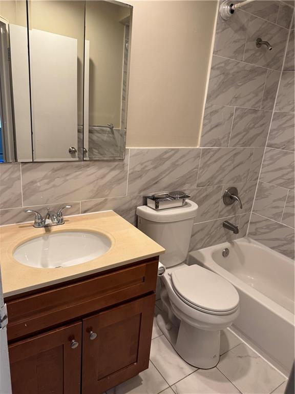 17 Paerdegat 8th Street Canarsie Brooklyn NY 11236