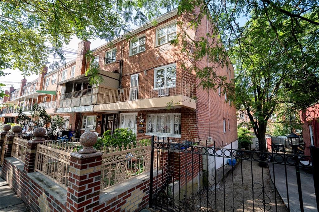 724 East 82nd Street Canarsie Brooklyn NY 11236