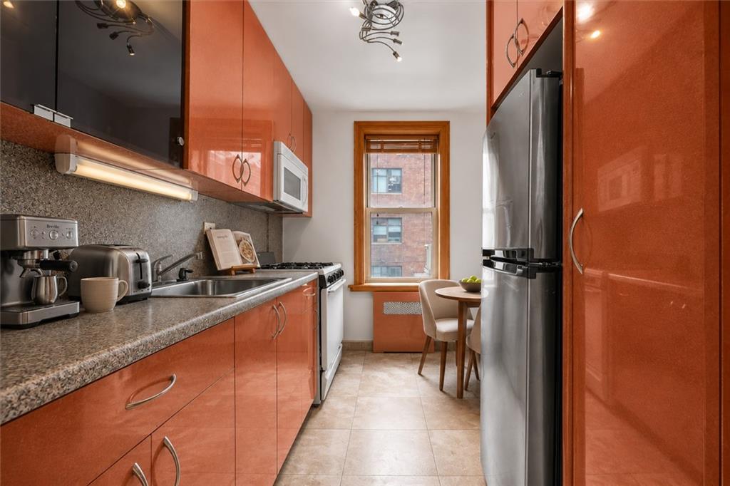 759 East 10th Street Midwood Brooklyn NY 11230