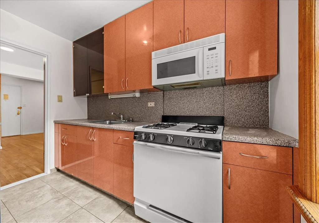 759 East 10th Street Midwood Brooklyn NY 11230