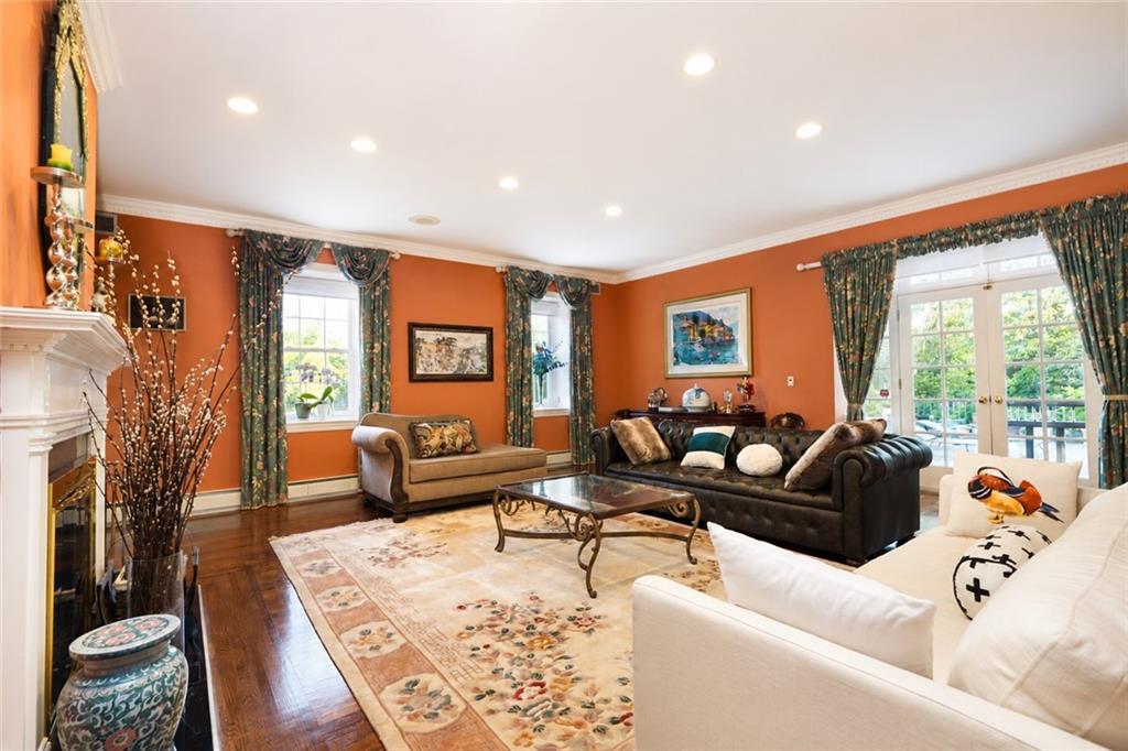 79 Flagg Court Todt Hill Staten Island NY 10304