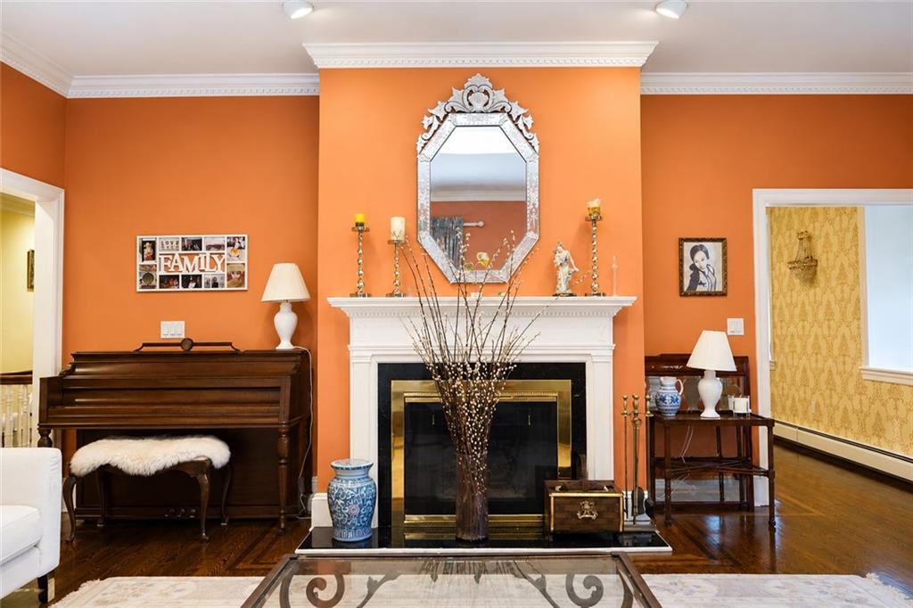 79 Flagg Court Todt Hill Staten Island NY 10304
