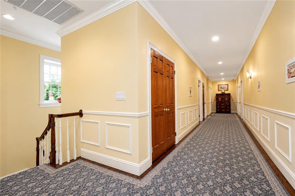 79 Flagg Court Todt Hill Staten Island NY 10304