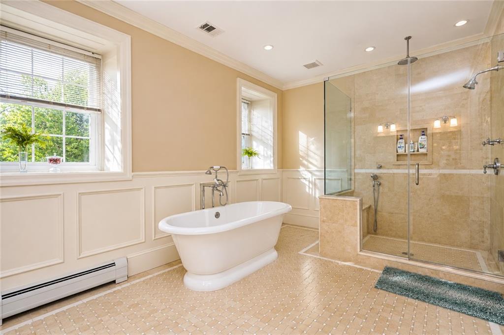 79 Flagg Court Todt Hill Staten Island NY 10304