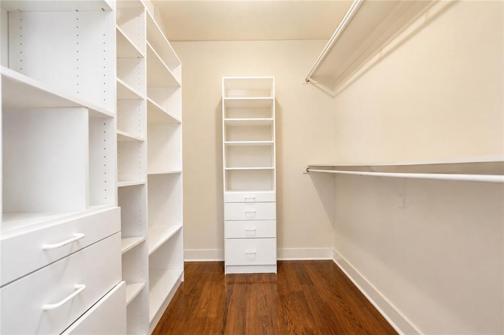 79 Flagg Court Todt Hill Staten Island NY 10304