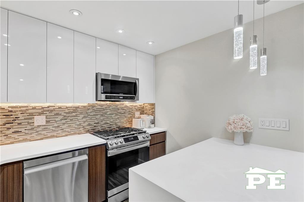 2805 East 26th Street Sheepshead Bay Brooklyn NY 11235