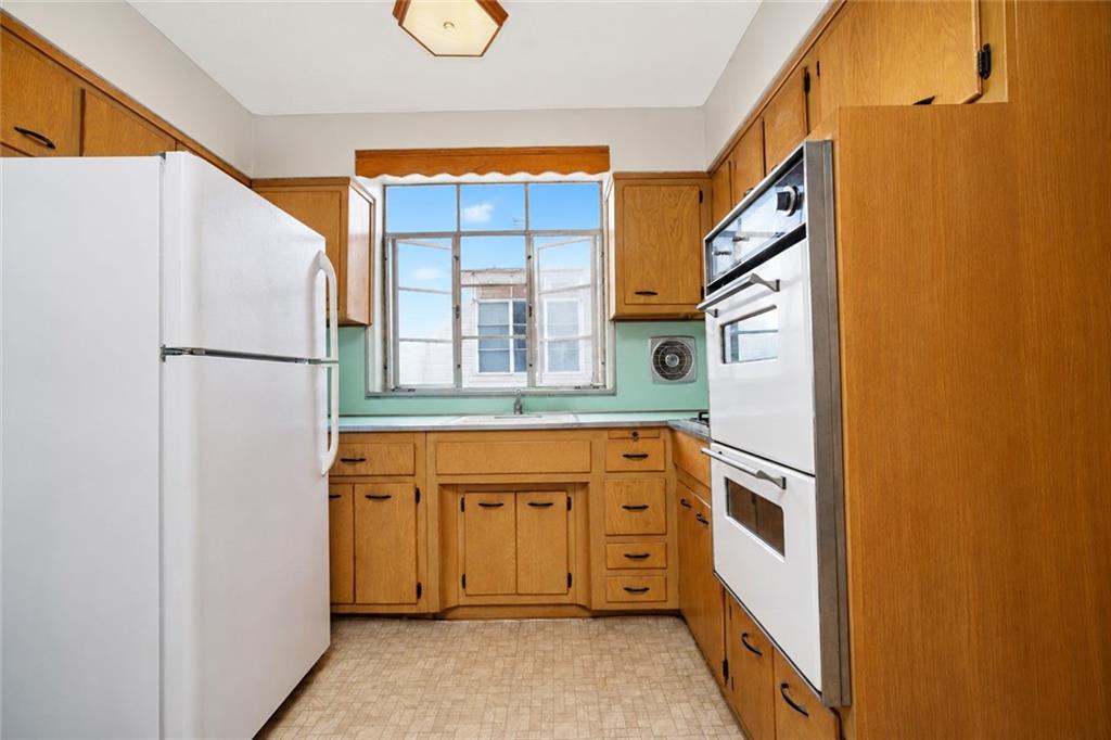 2538 West 2nd Street Gravesend Unknown NY 11223
