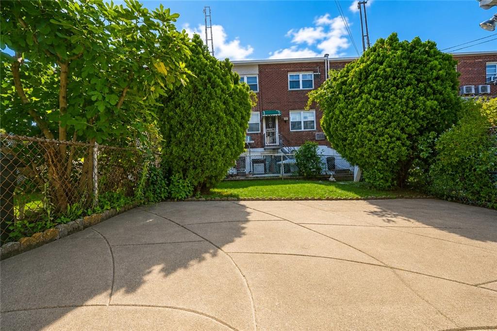 2538 West 2nd Street Gravesend Unknown NY 11223
