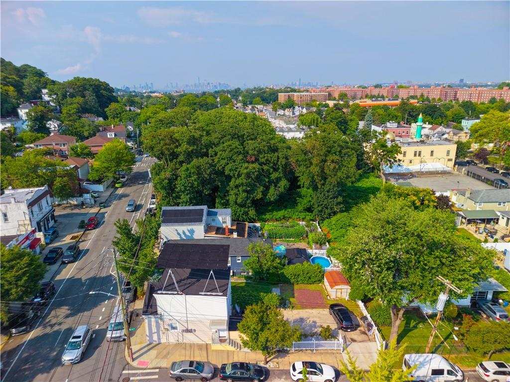642 Richmond Road Park Hill Staten Island NY 10304