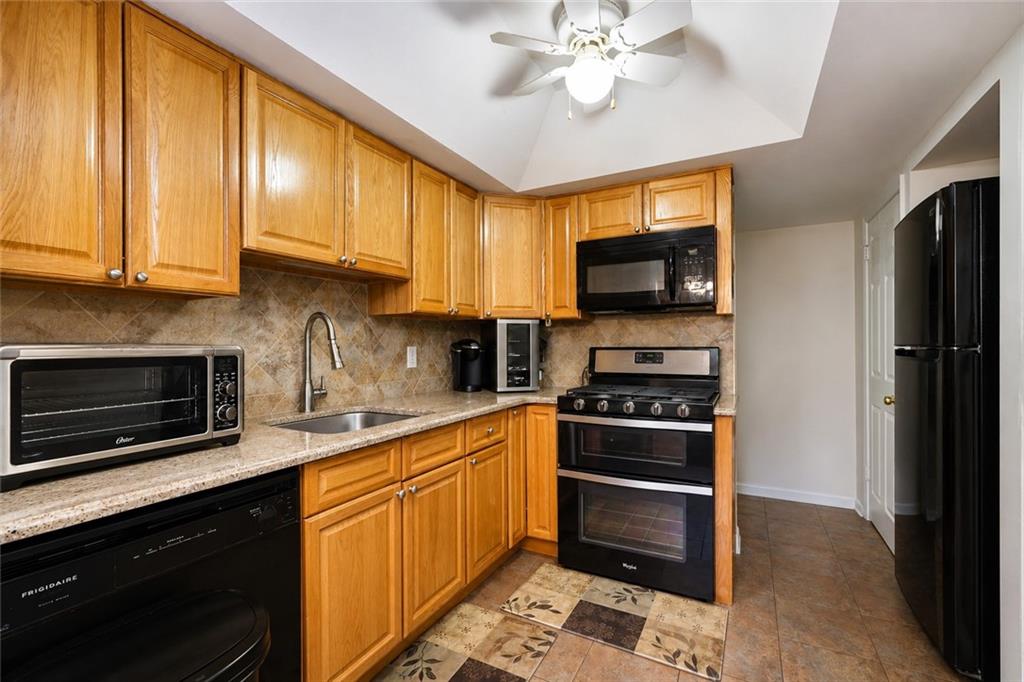 33 Regis Drive Graniteville Staten Island NY 10314