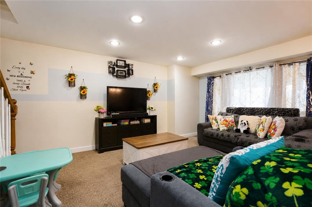 33 Regis Drive Graniteville Staten Island NY 10314