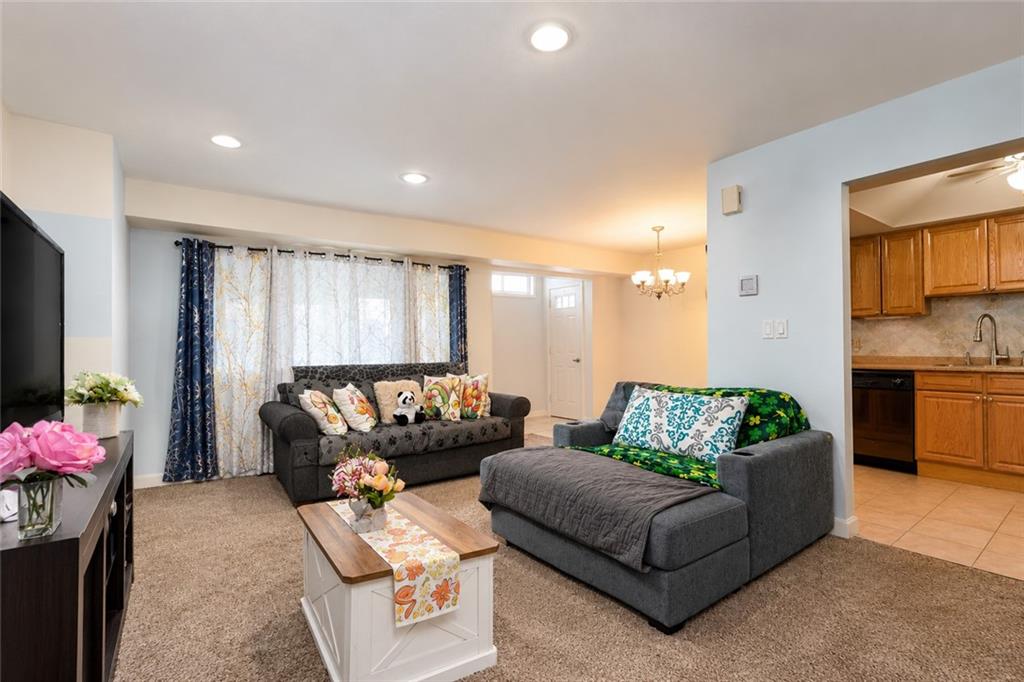 33 Regis Drive Graniteville Staten Island NY 10314