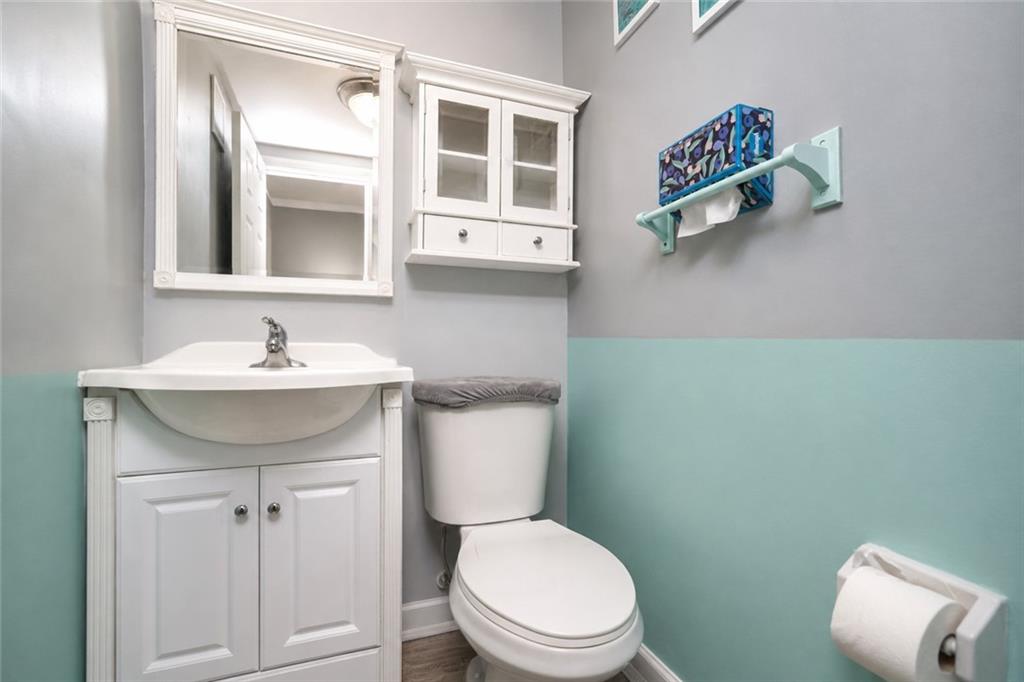 33 Regis Drive Graniteville Staten Island NY 10314