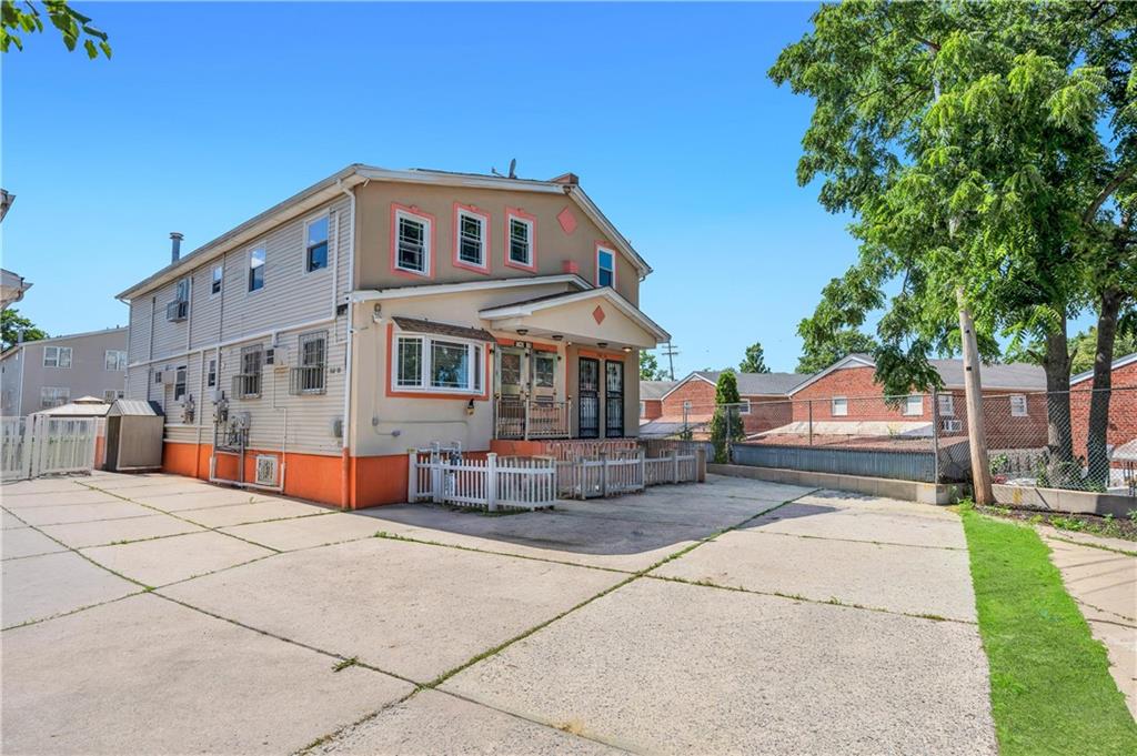 14014 Charles Lane Springfield Gardens NY 11413