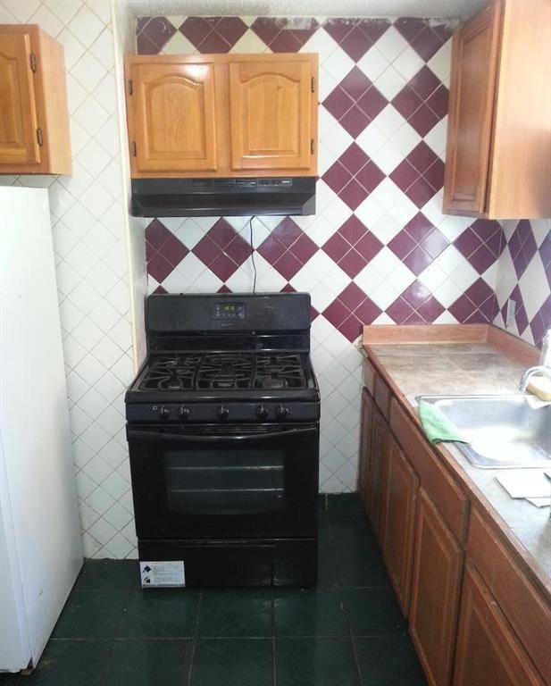 76 Grove Avenue Port Richmond Staten Island NY 10302