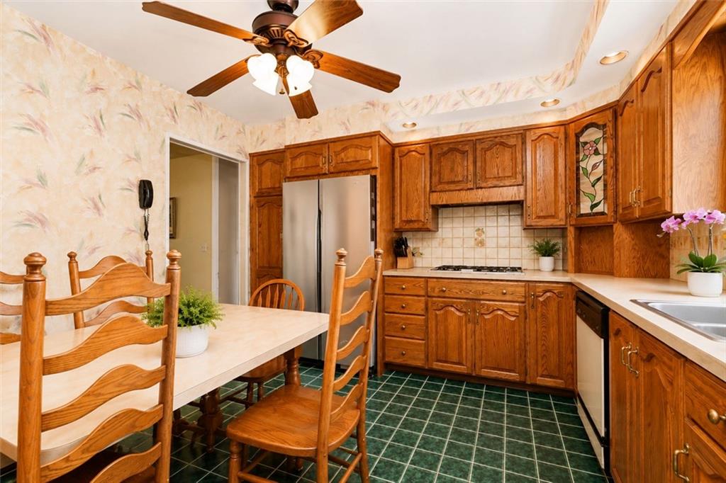 4181 Richmond Avenue Eltingville Staten Island NY 10312