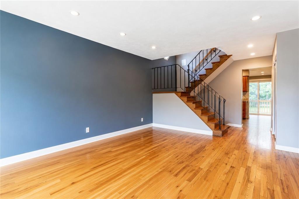62 Mayberry Promenade Annadale Staten Island NY 10312