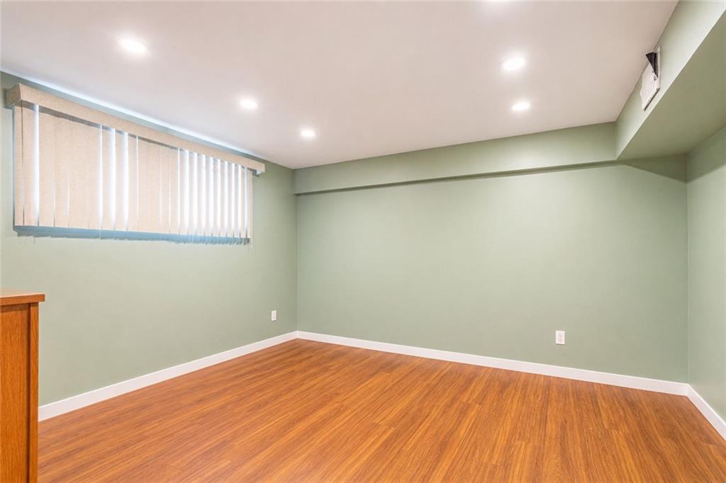 62 Mayberry Promenade Annadale Staten Island NY 10312