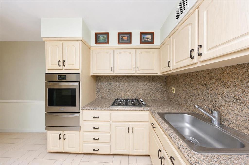 1438 East 100th Street Canarsie Brooklyn NY 11236