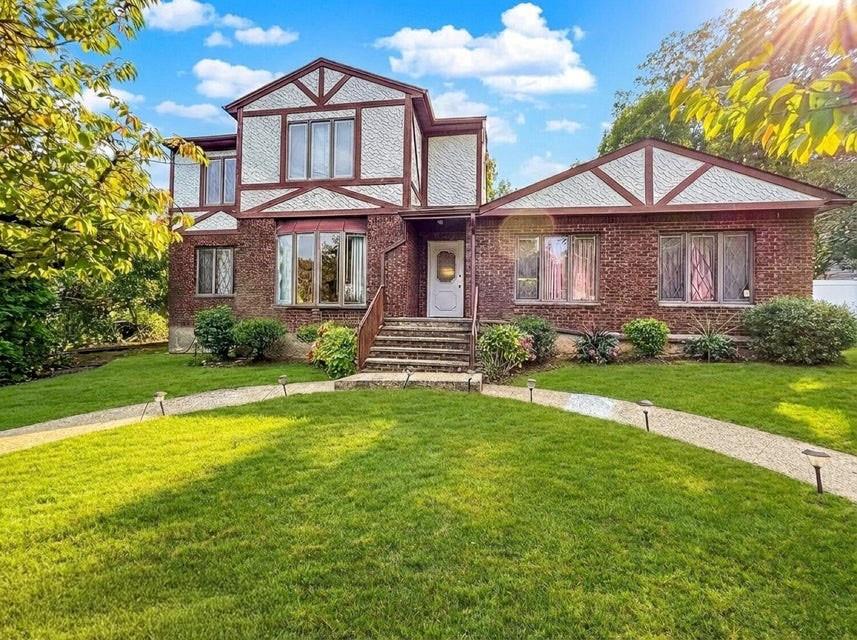 282 Boscombe Avenue Richmond Valley Staten Island NY 10309