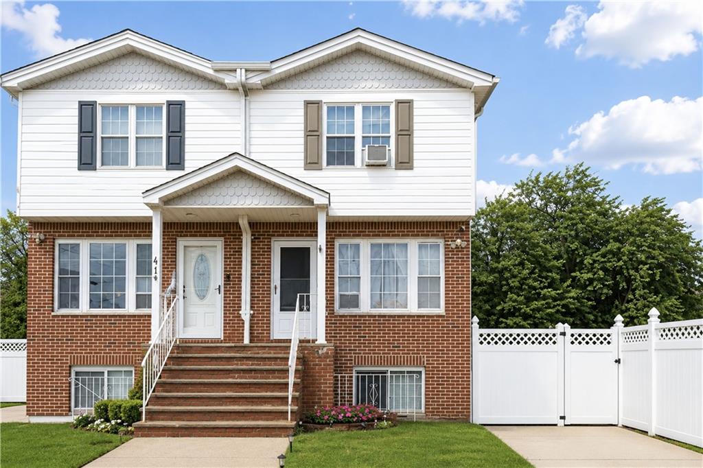 39 Gloria Court Westerleigh Staten Island NY 10302