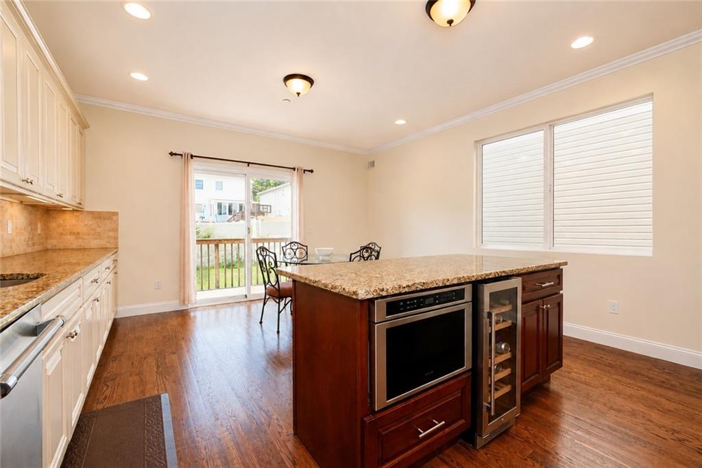 32 Wild Avenue Travis State Island NY 10314