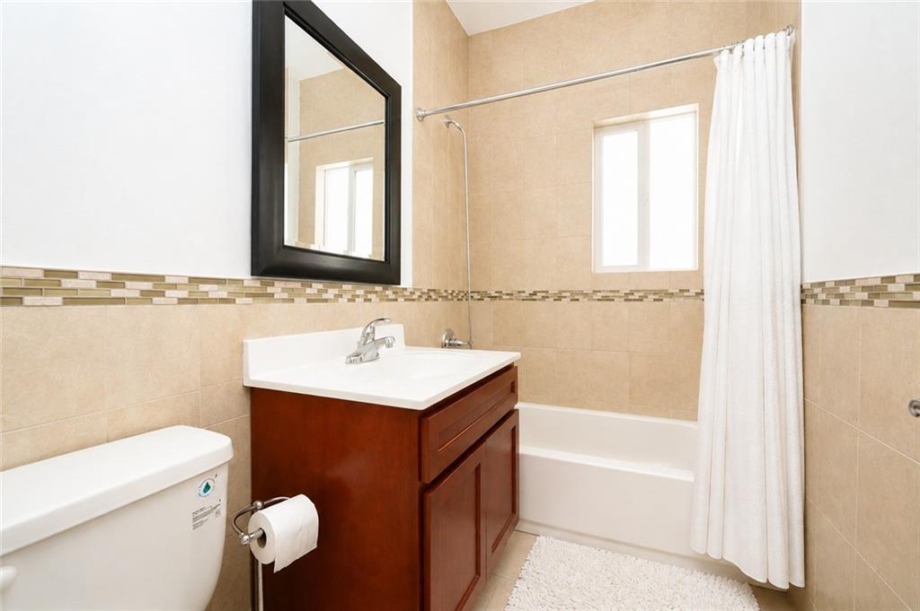 32 Wild Avenue Travis State Island NY 10314