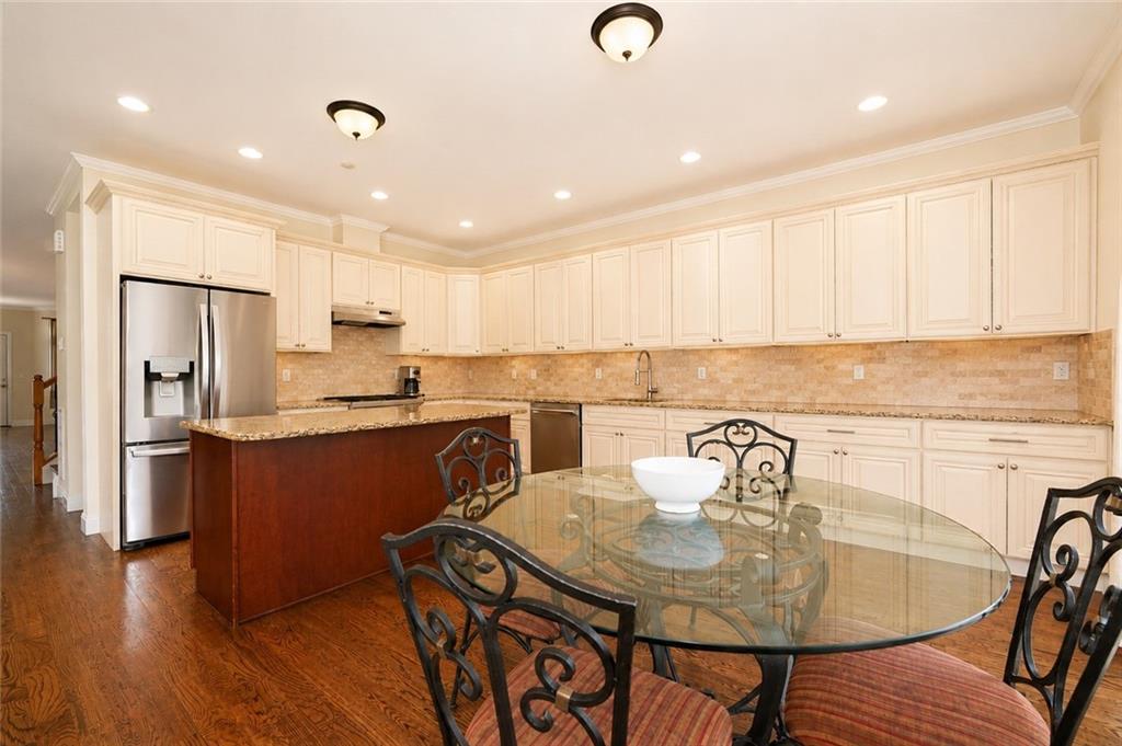 32 Wild Avenue Travis State Island NY 10314