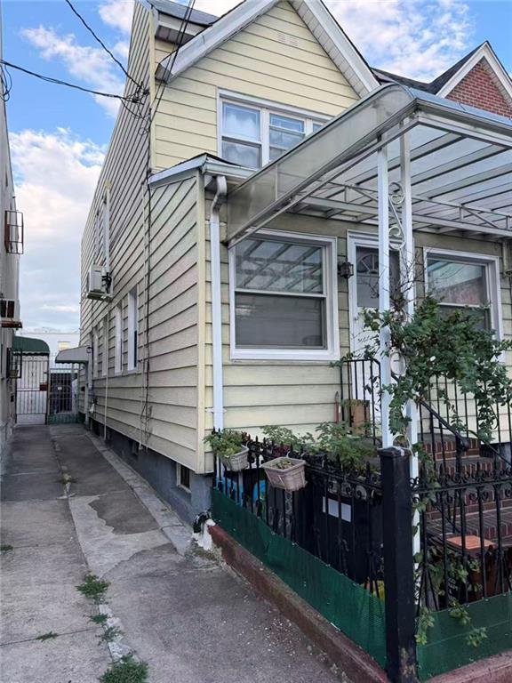 2073 West 8th Street Gravesend Brooklyn NY 11223