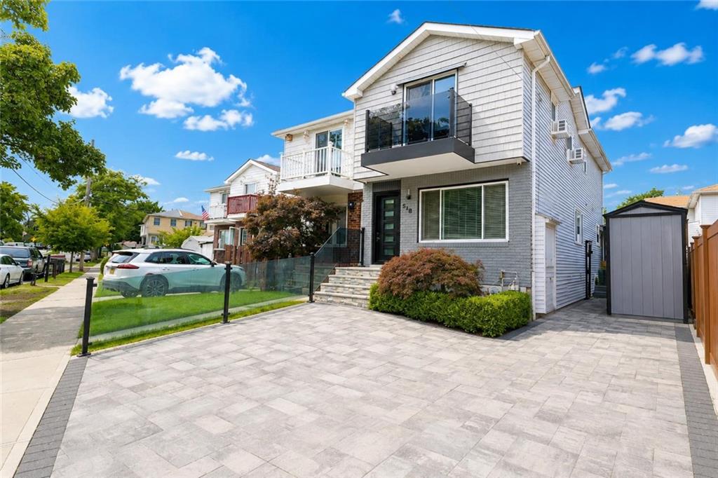 518 Tennyson Drive Eltingville Staten Island NY 10312