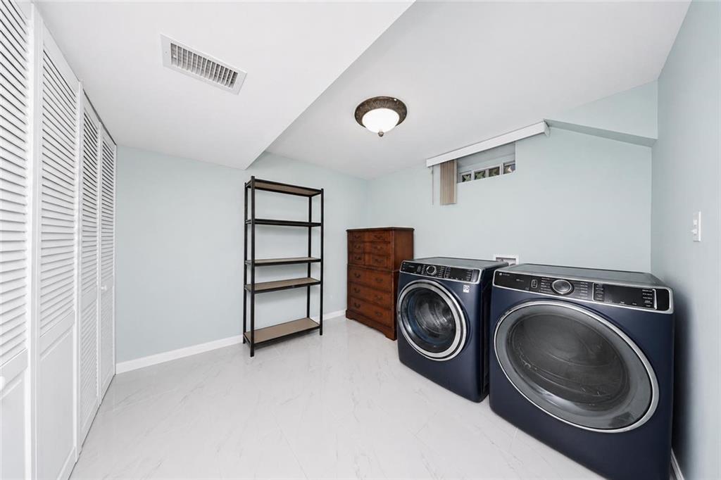 518 Tennyson Drive Eltingville Staten Island NY 10312