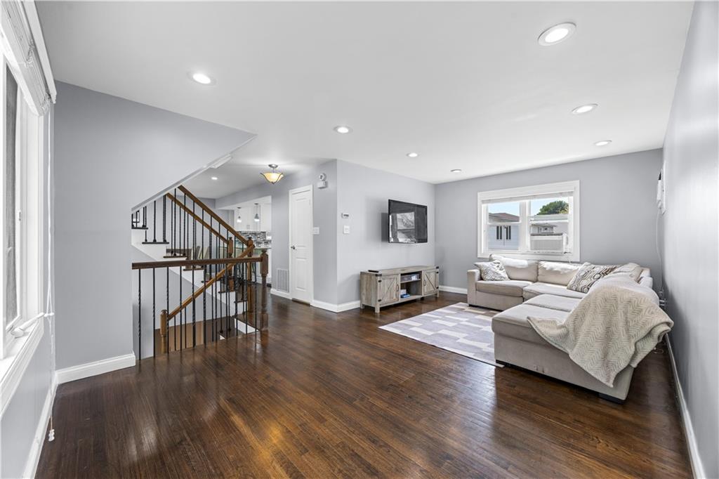 98 Wilder Avenue Richmond Town Staten Island NY 10306