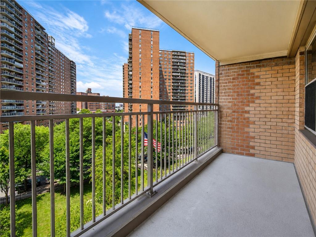 2915 West 5th Street Brighton Beach Brooklyn NY 11224